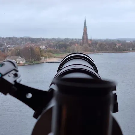 Traumblick! Mitten Im Wasser, Den Wolken Ganz Nah! Schleswig Exterior foto
